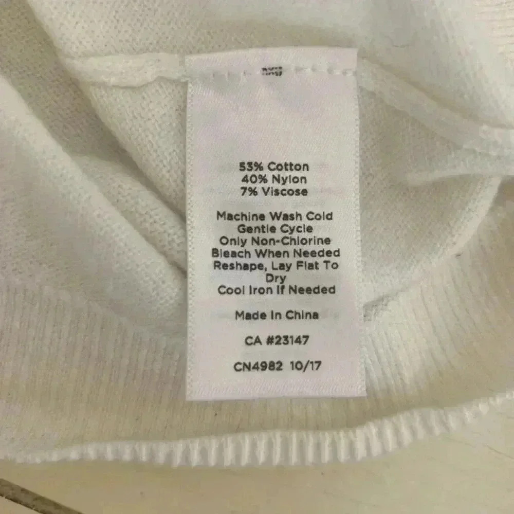 Talbots Stripe Sweater Women’s Size Medium V Neck Cream - Picture 10 of 10